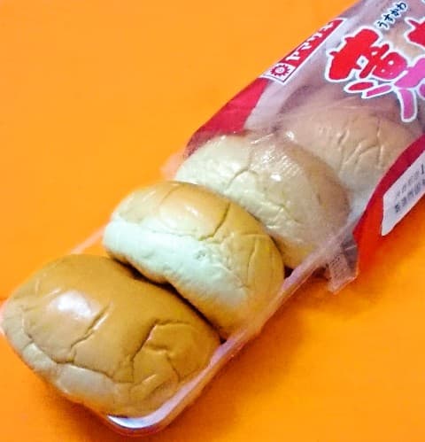 ヤマザキ「薄皮あまおう苺ジャム＆練乳クリームパン」