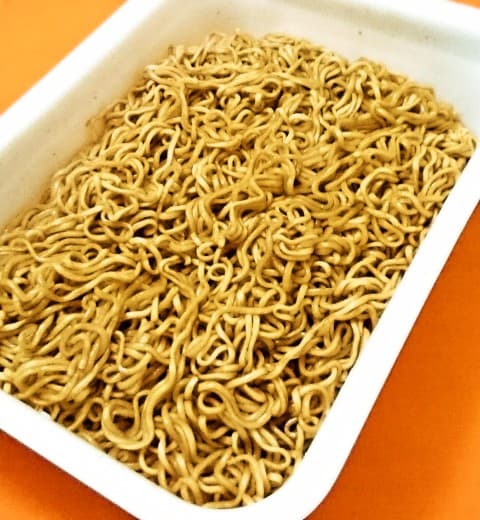 まるか食品「ヨシモリ 超ボンビーやきそば」